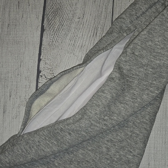 EVIDNT Women's Back Tie Crewneck Sweatshirt Gray & White Size L NWT - Picture 7 of 14
